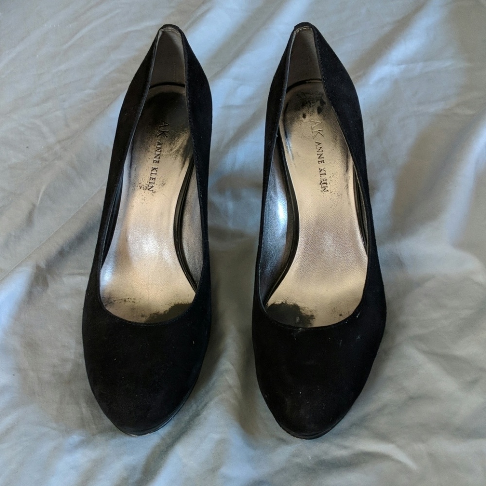 Black heels